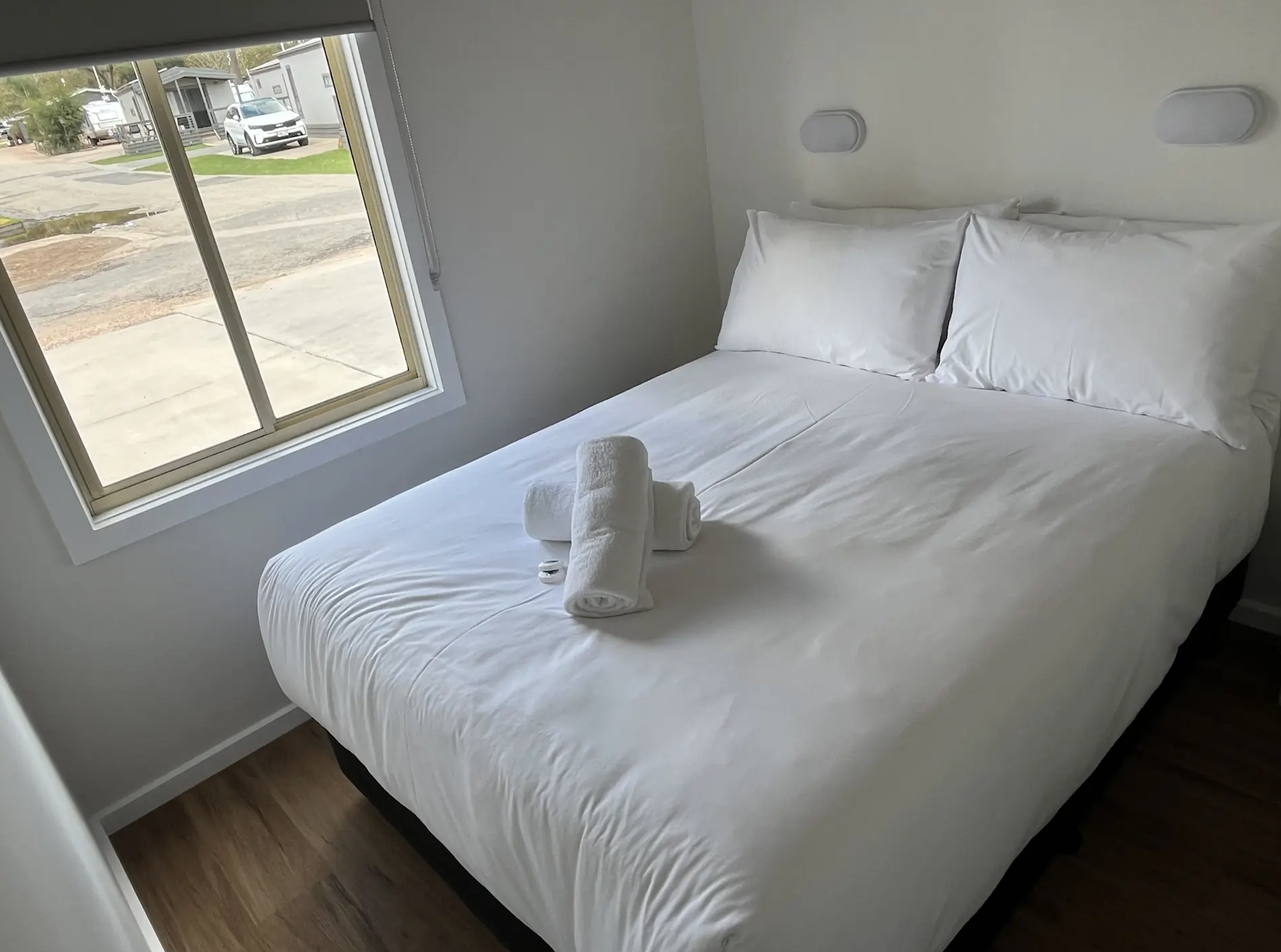 3 BEDROOMS, FAMILY, CABIN