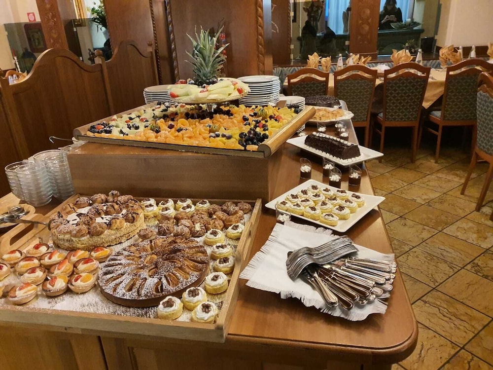 Schloss Hotel & Club Dolomiti 20/50