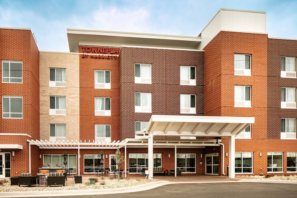 TownePlace Suites by Marriott Dubuque Downtown 1/40