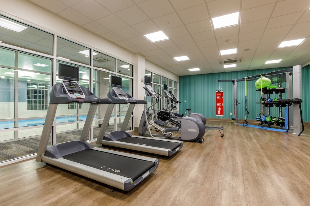 Holiday Inn Express Suites Sturbridge 23/54