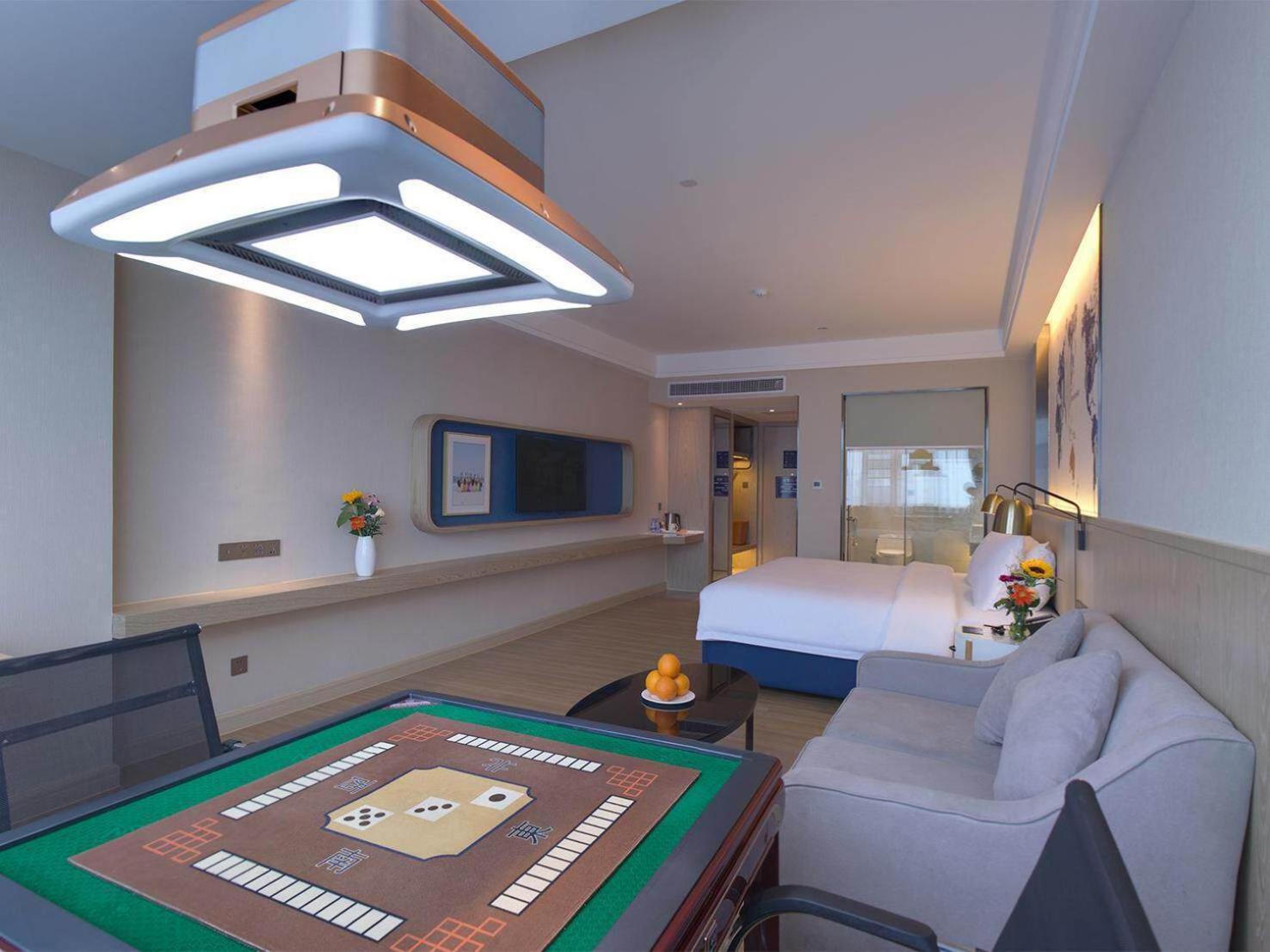 Kyriad Marvelous Hotel (Changning Zhongyin Times Plaza) 8/53