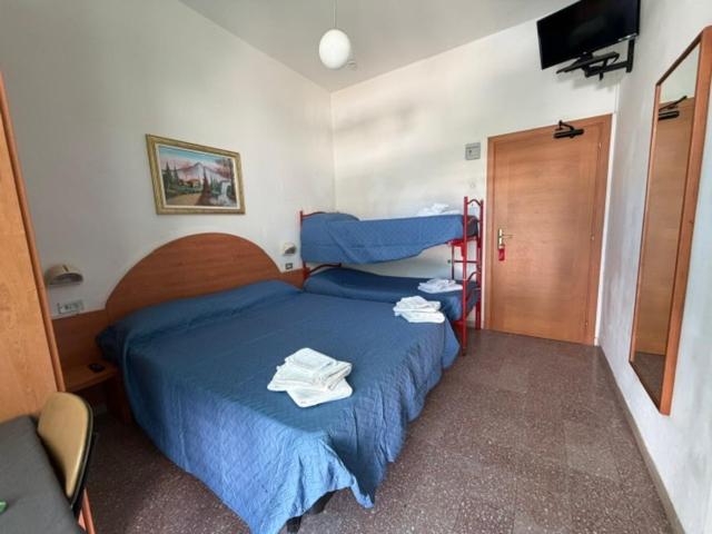 Hotel Everest 8/50