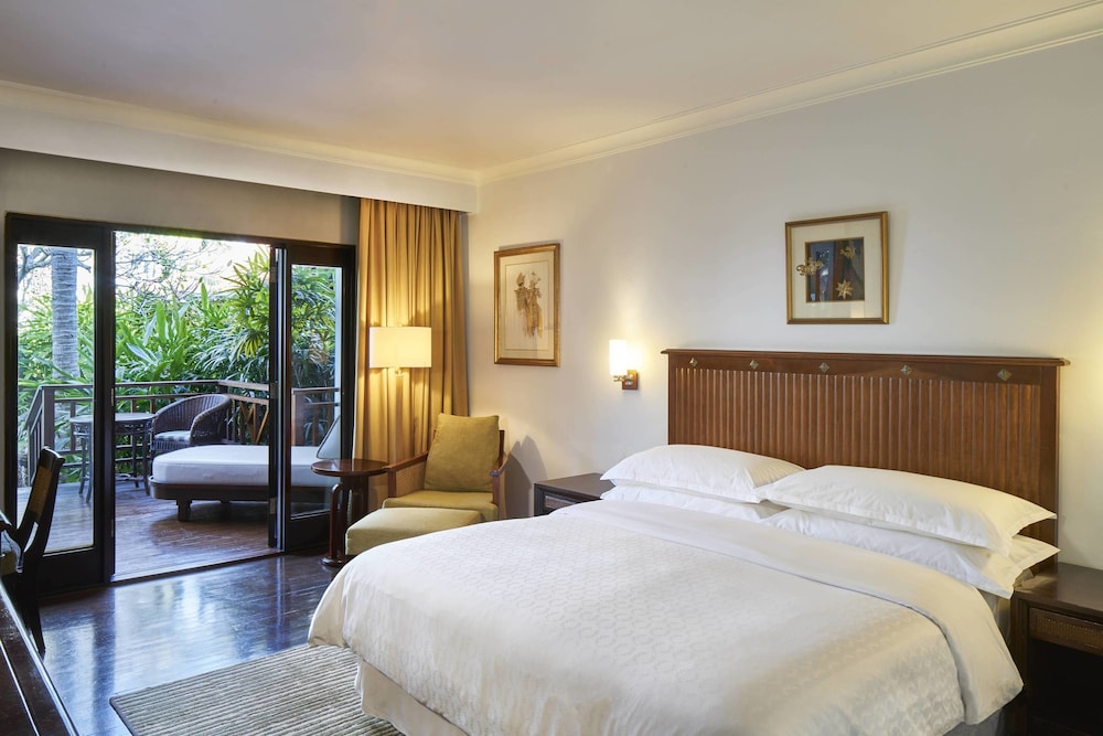 SHERATON SENGGIGI BEACH RESORT 14/75