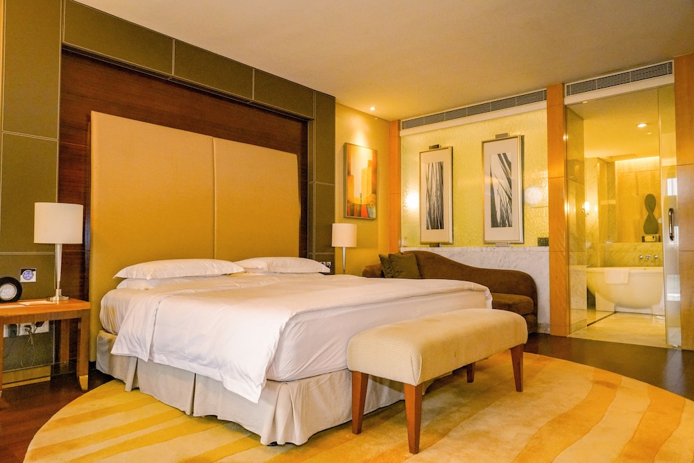 Regency, Suite, King Bed