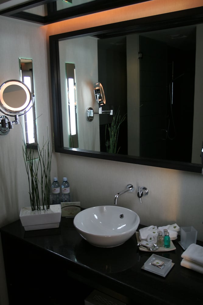 Crowne Plaza Toluca-Lancaster 56/78