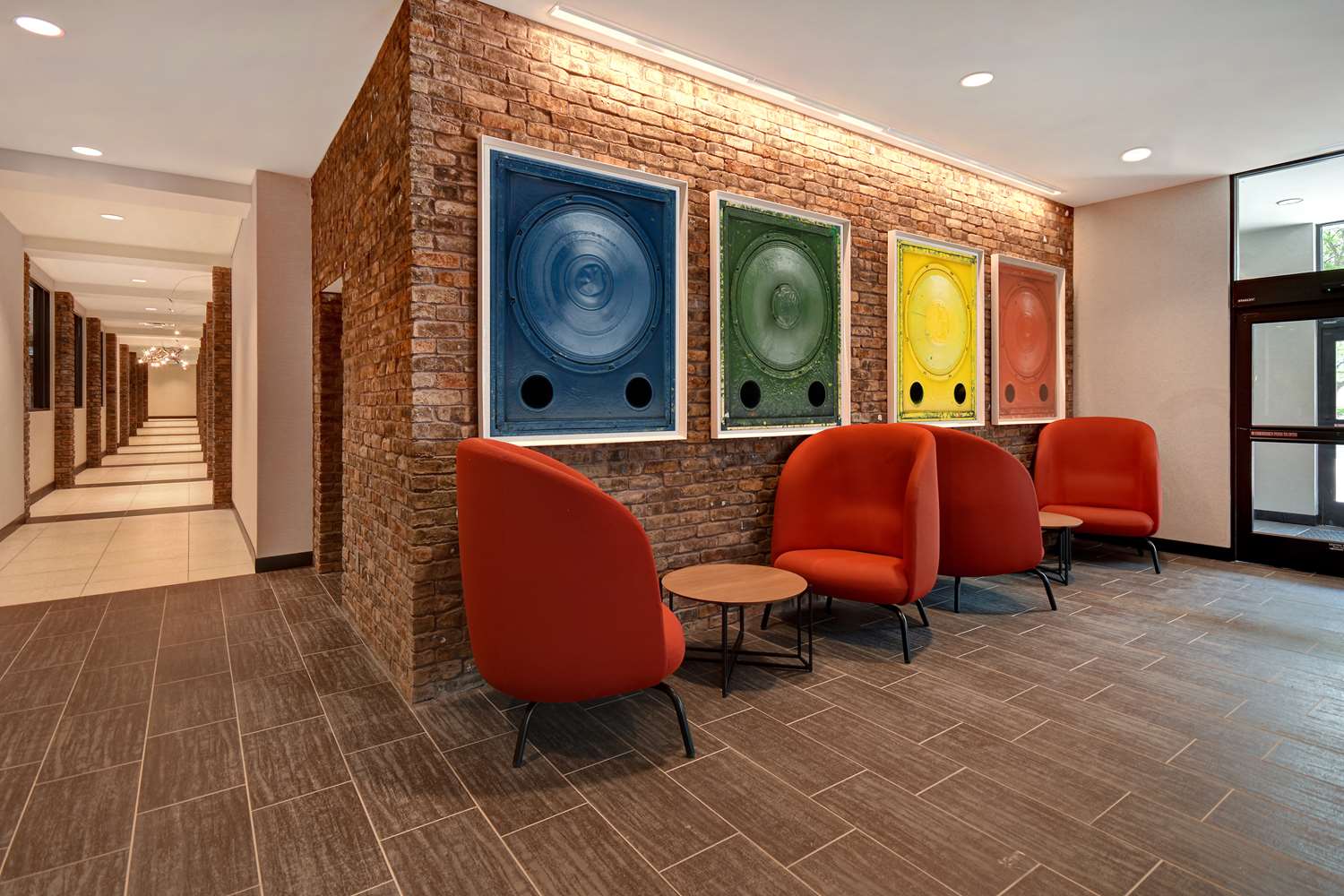 Home2 Suites by Hilton Kalamazoo Downtown 61/67