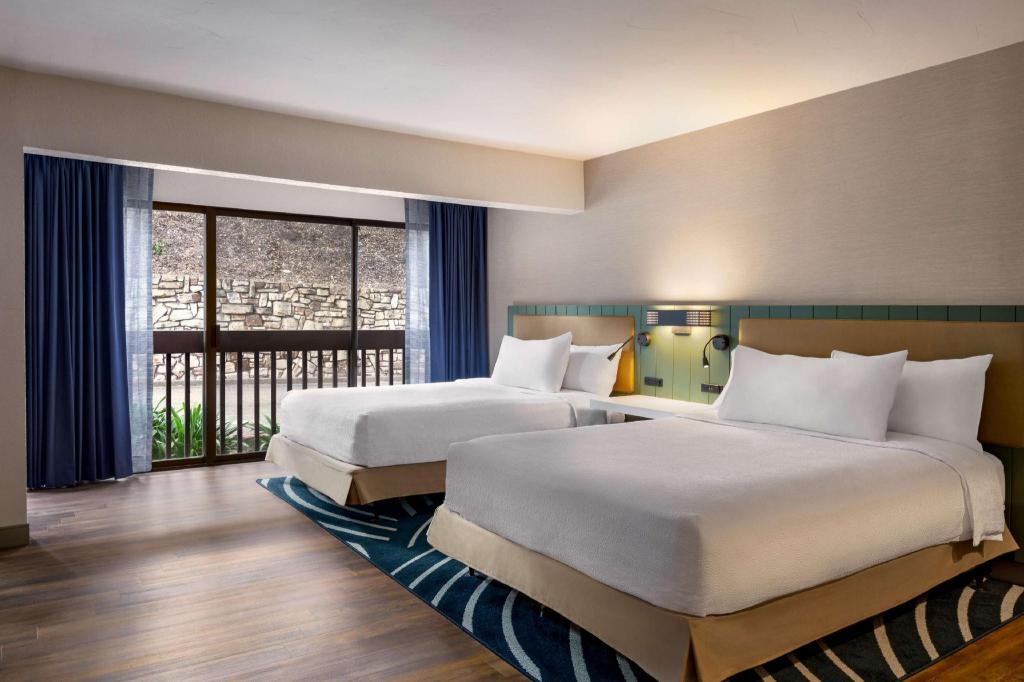 1 BEDROOM, SUITE, 2 QUEEN BEDS, ACCESSIBLE
