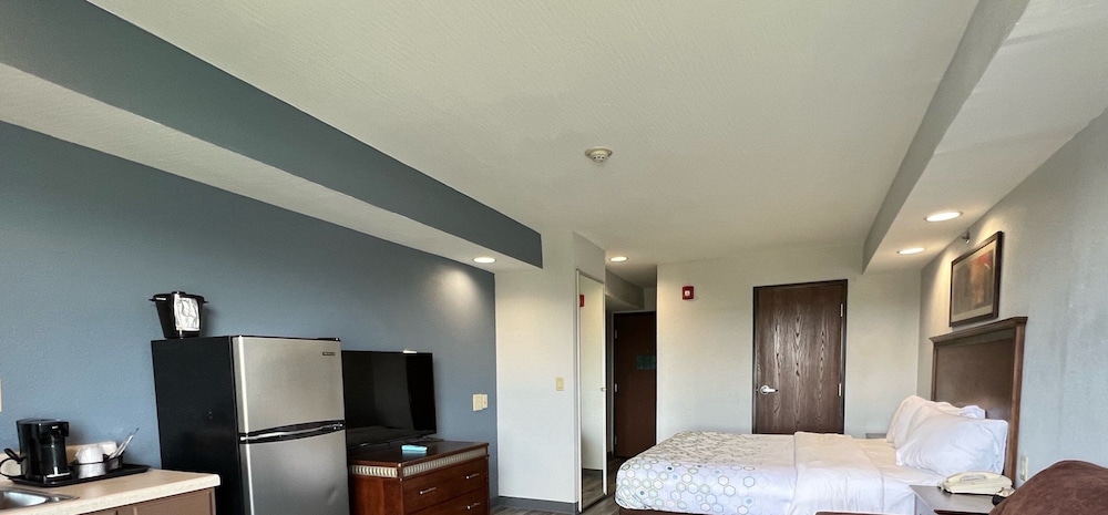 Hometowne Studios Suites Washington 24/43
