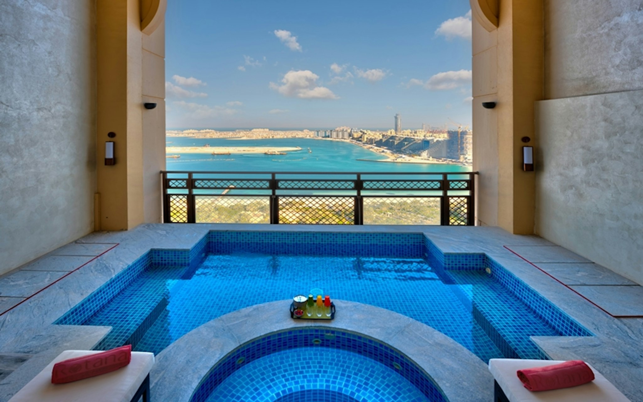 swimming pool spa