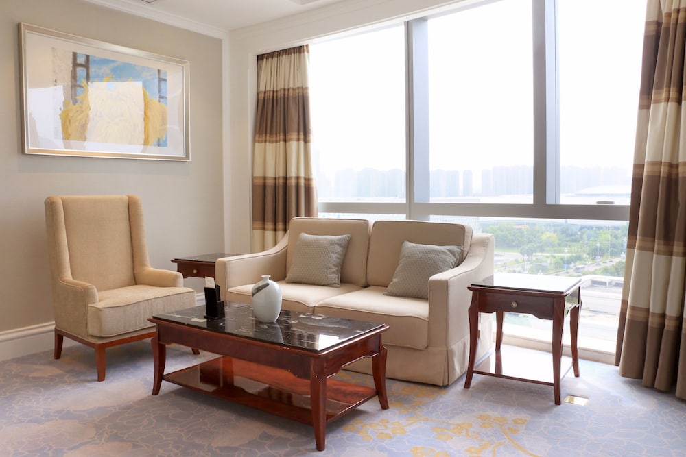 Fuzhou Jeurong Hotel 32/72