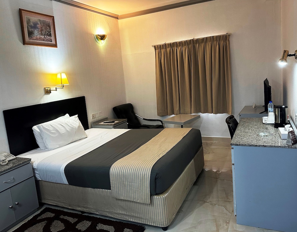 غرفة قياسية مزدوجة، Grand Astoria Hotel 2/10