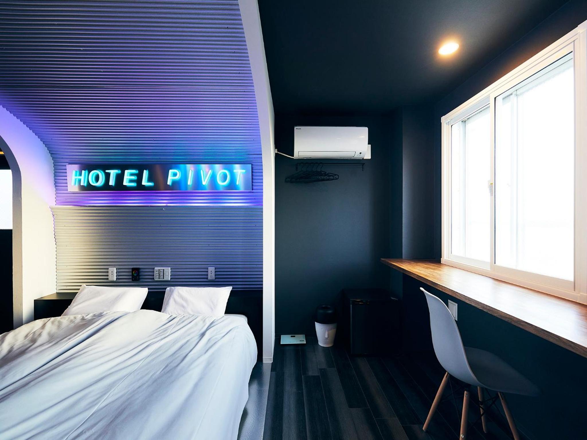 Suite, King Bed