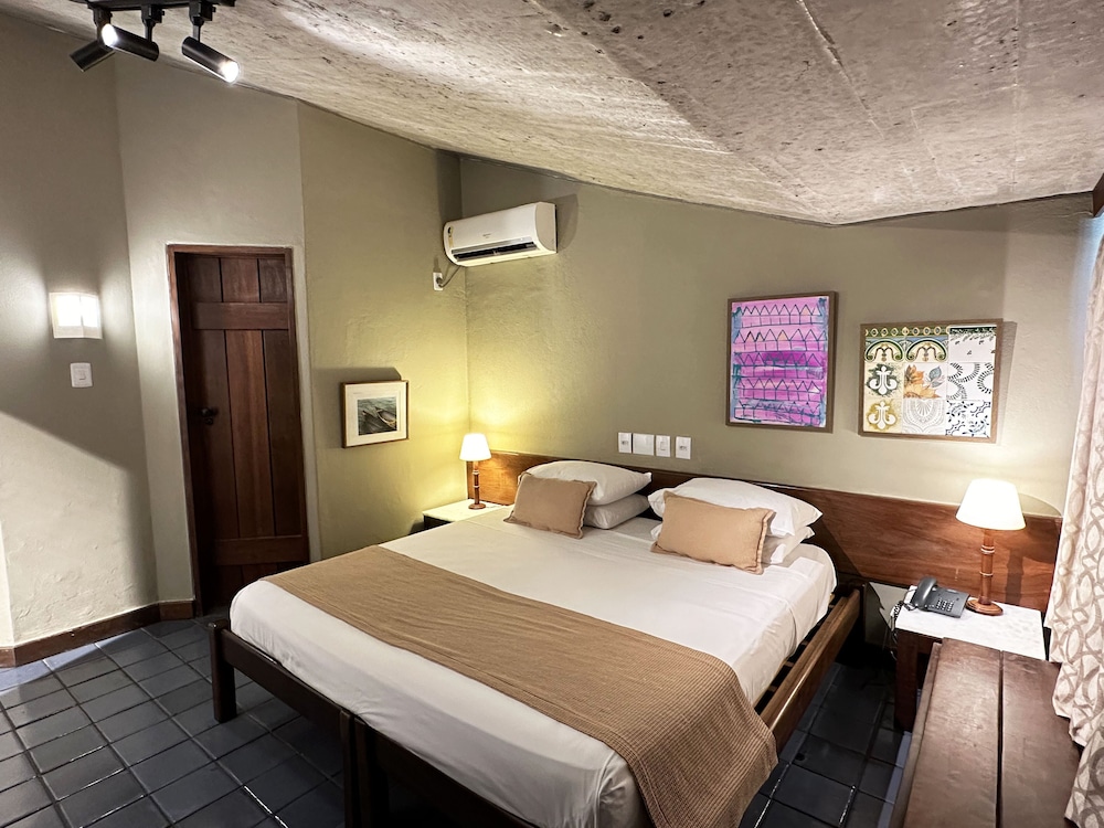 Hotel Catharina Paraguacu 32/67