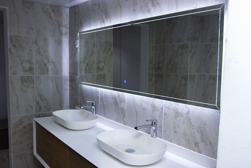 Merina Hotel 43/44