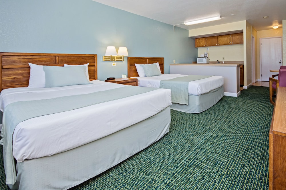 John Yancey Oceanfront Inn 16/66