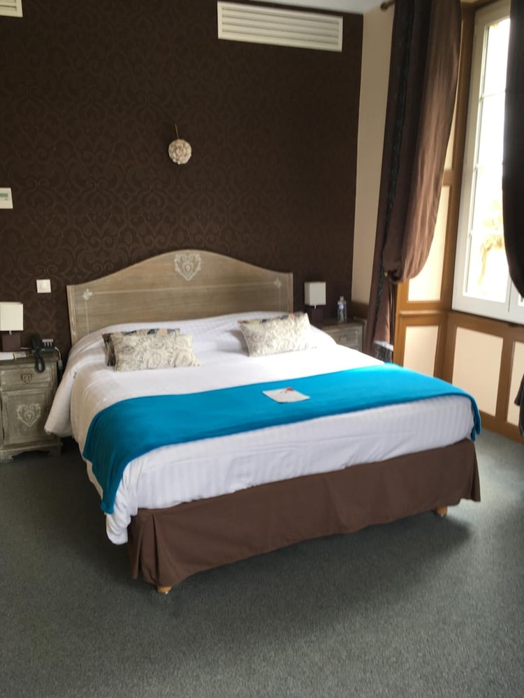 HOTEL LA ROSERAIE 14/50