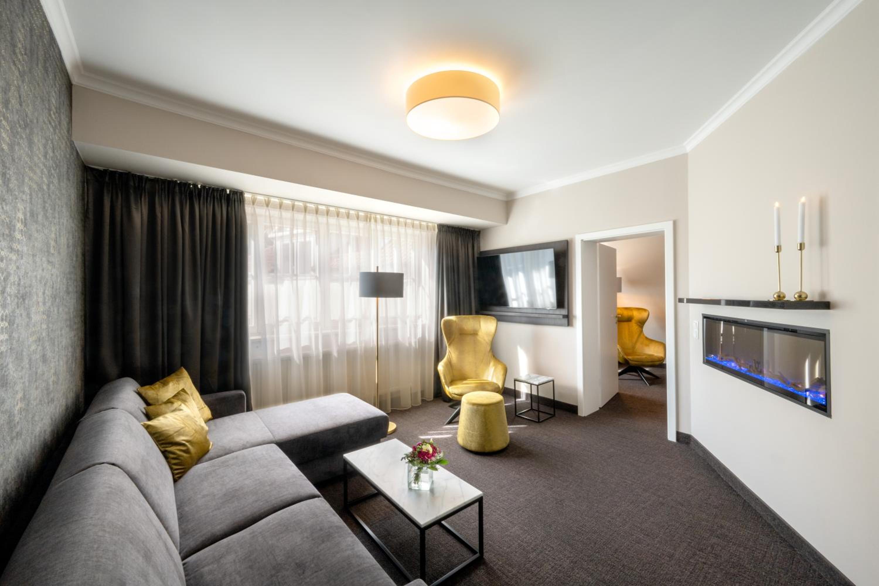 Hotel Schwarzer Bar Jena 29/50