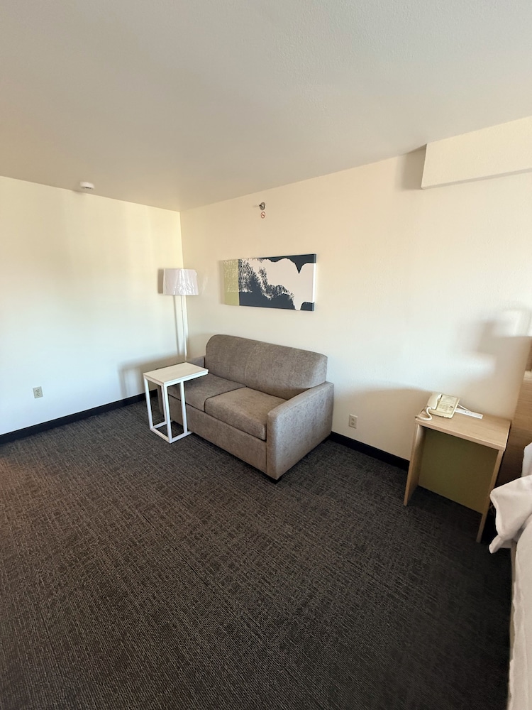 Spark by Hilton Appleton 45/57