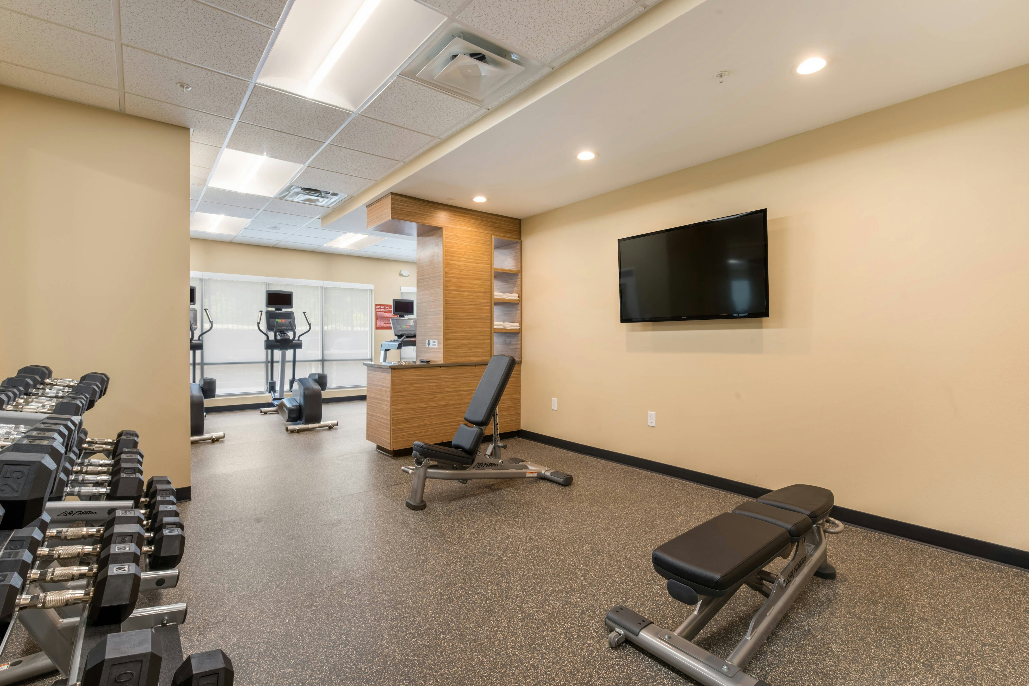 TownePlace Suites by Marriott Greensboro Coliseum Area 17/41