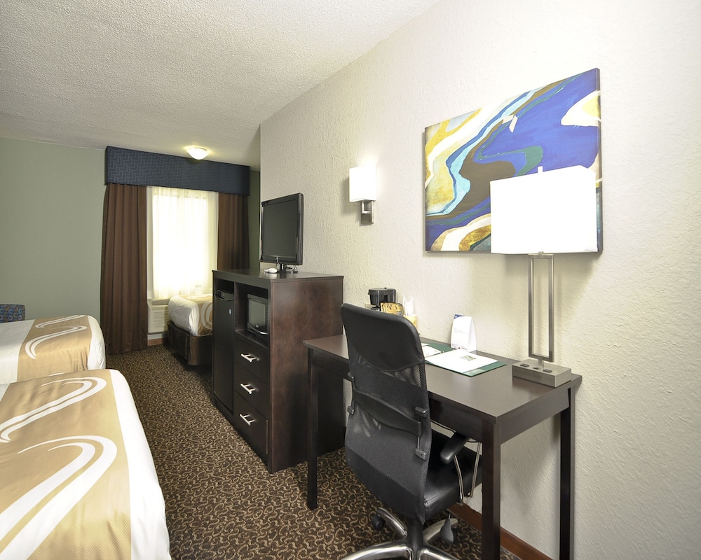 Quality Inn Milan Sandusky 33/38