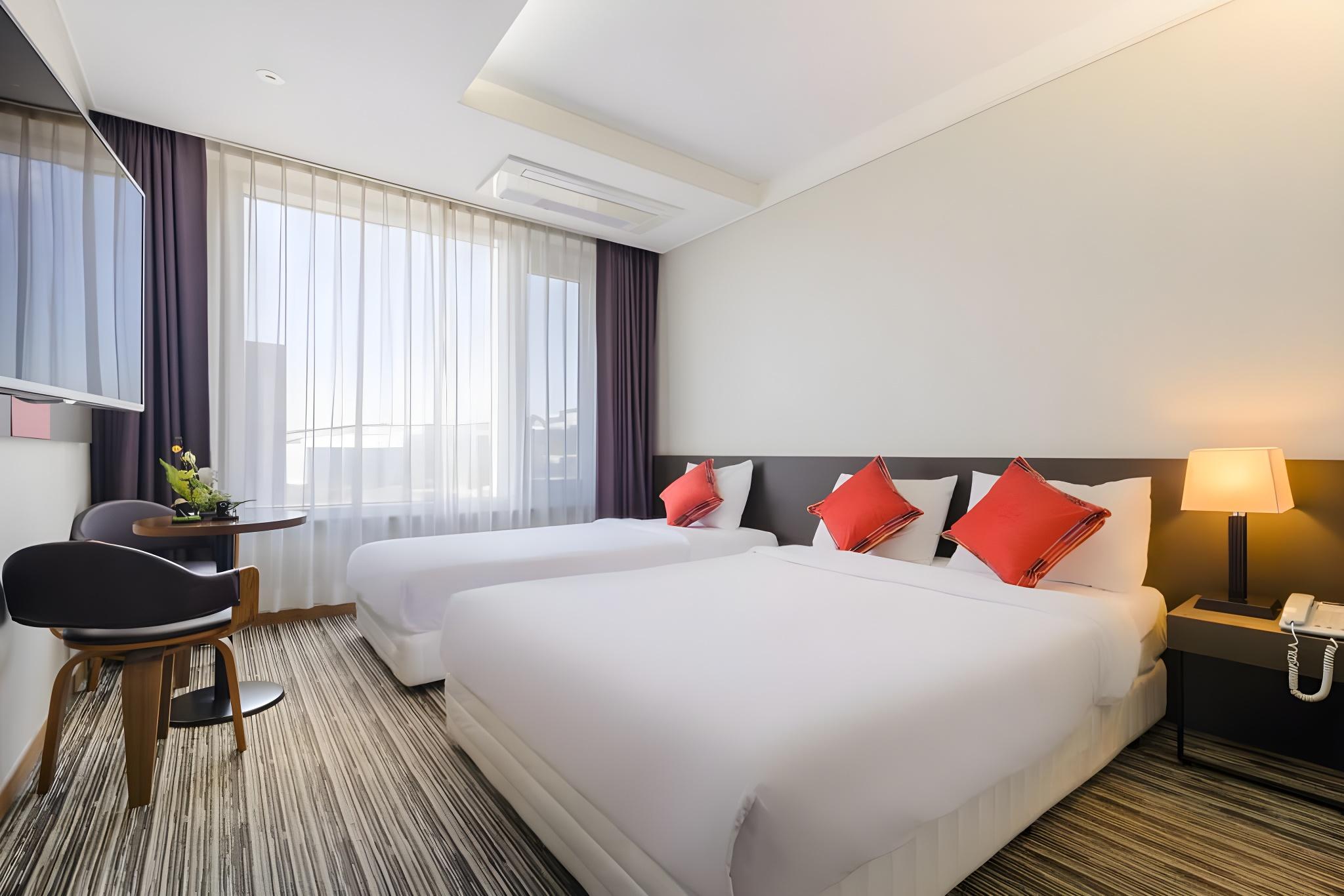 Upgrade, Deluxe, Family, Twin Beds