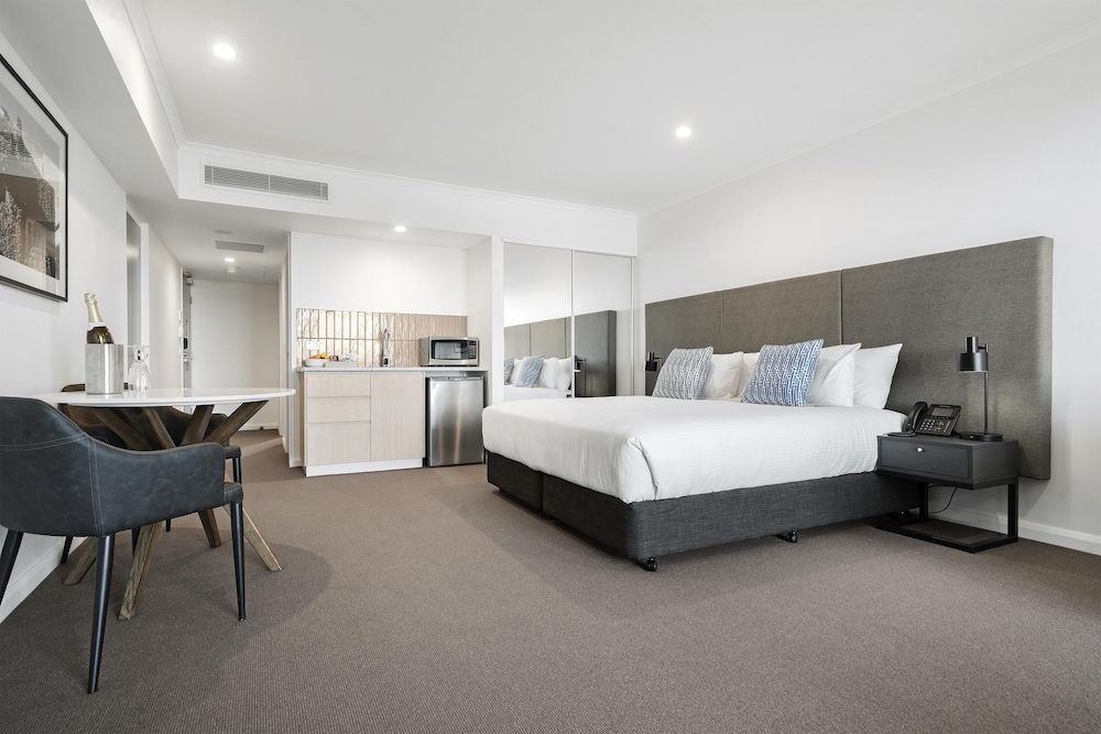 3 Bedrooms, Triple, 6 Beds, Dual Key