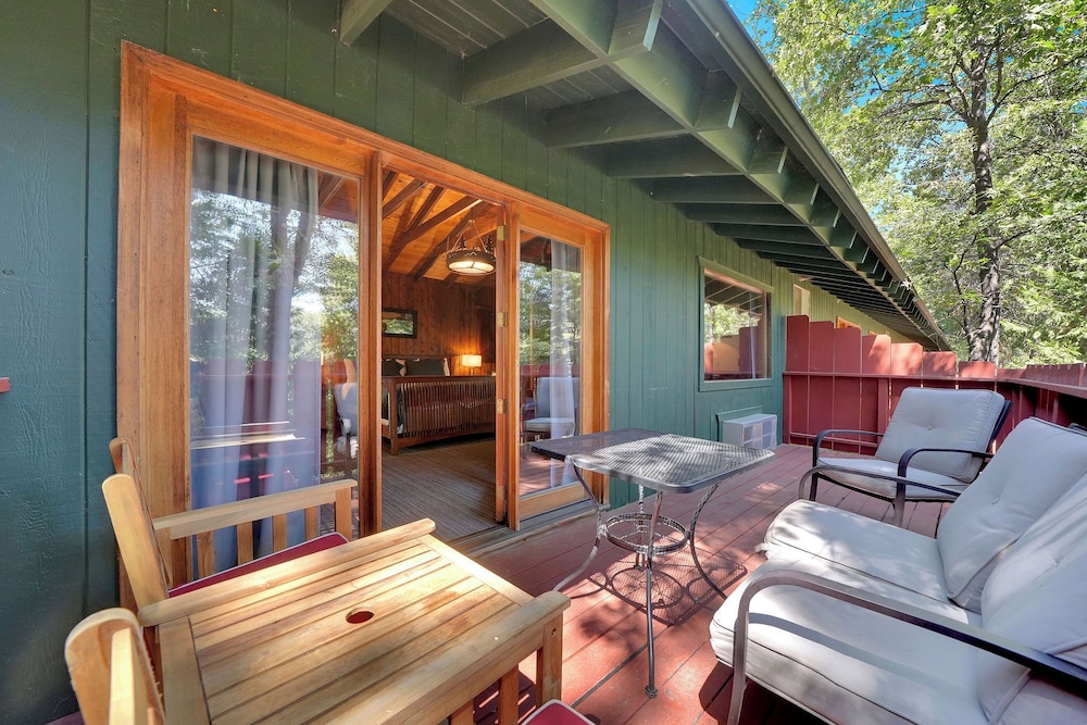 Narrow Gauge Inn 35/70