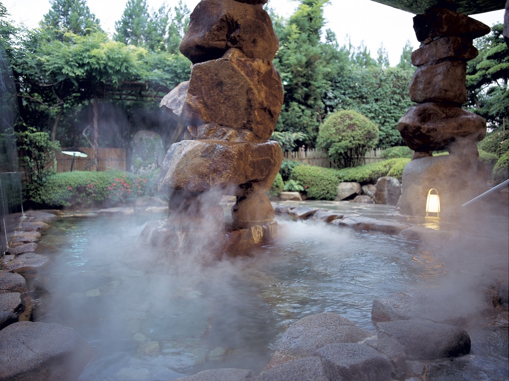 YUNOGO GRAND HOTEL 24/43