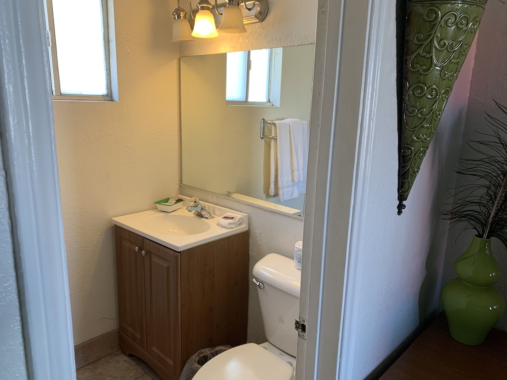 Budget Inn and Suites El Centro 33/34