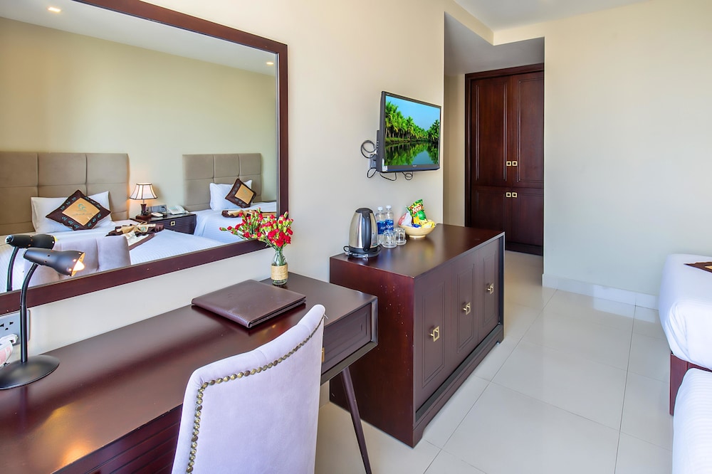 Ocean Haven Hotel 67/67
