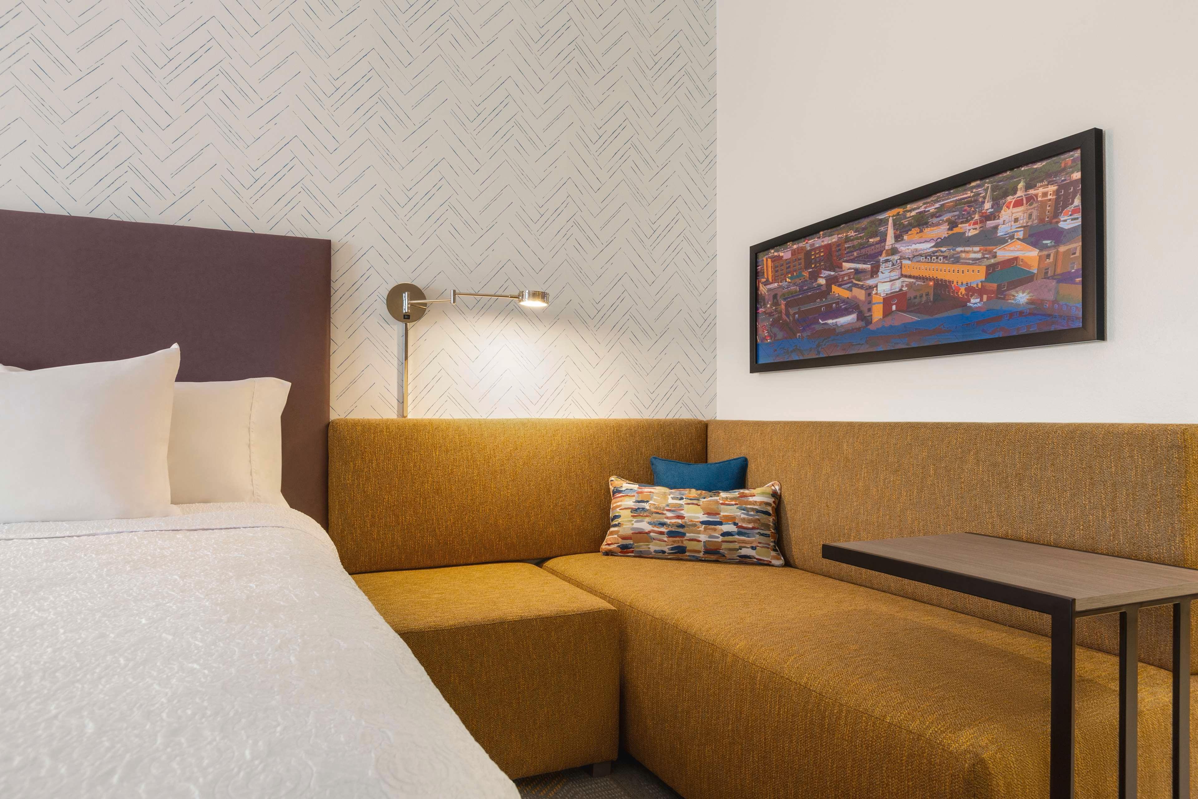 Suite, King Bed