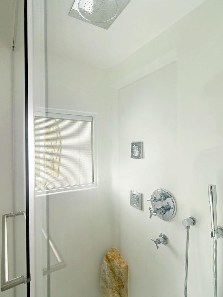 Mykonos Bay Resort and Villas 40/73