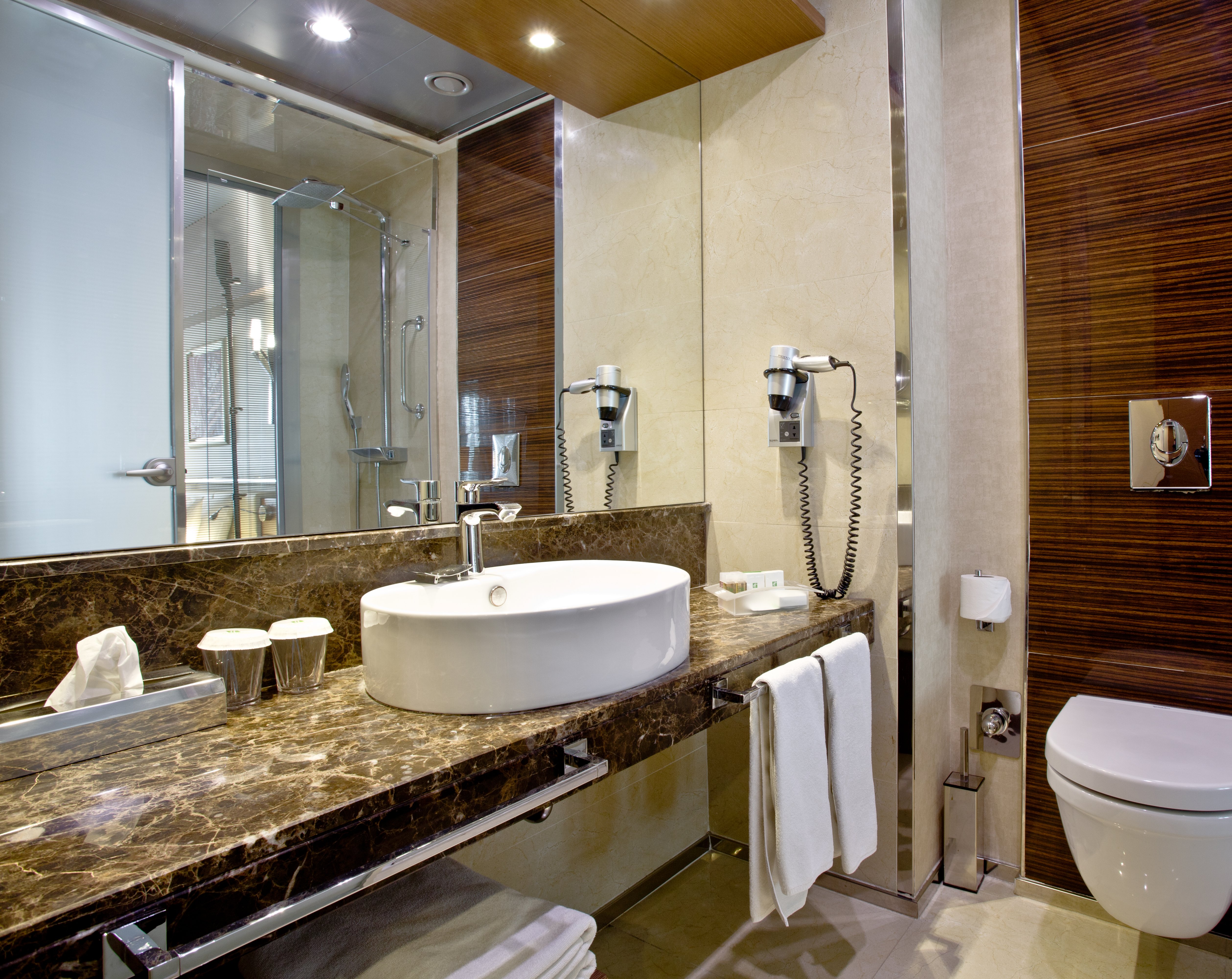 HOLIDAY INN ANKARA - KAVAKLIDERE 77/78