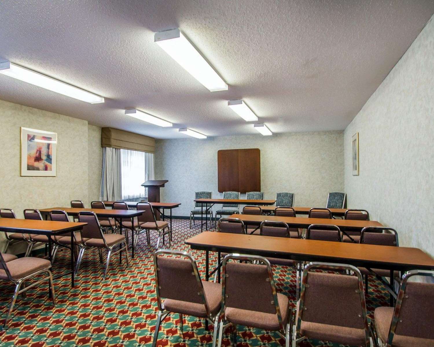 Sleep Inn & Suites Niantic North 32/36
