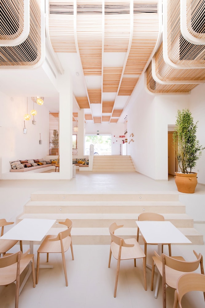 Gatzara Suites Santa Gertrudis 9/76