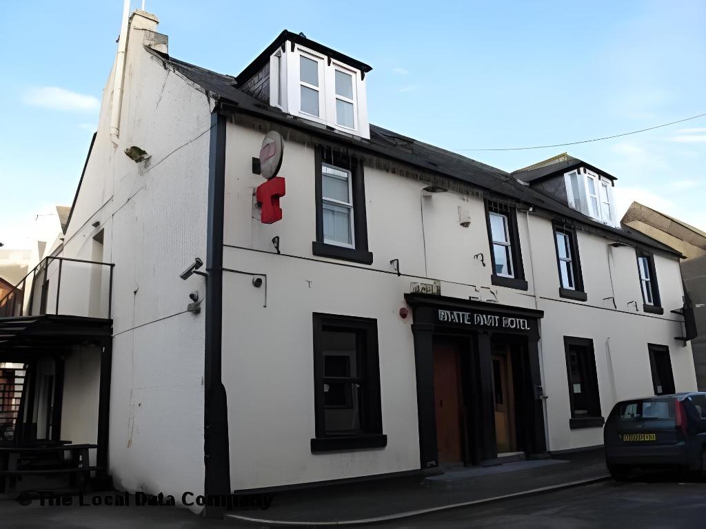 White Hart Hotel 2/9