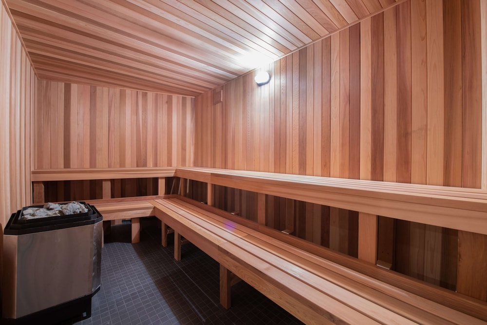 The Charter Hotel Seattle Curio Collection by Hilton 33/81
