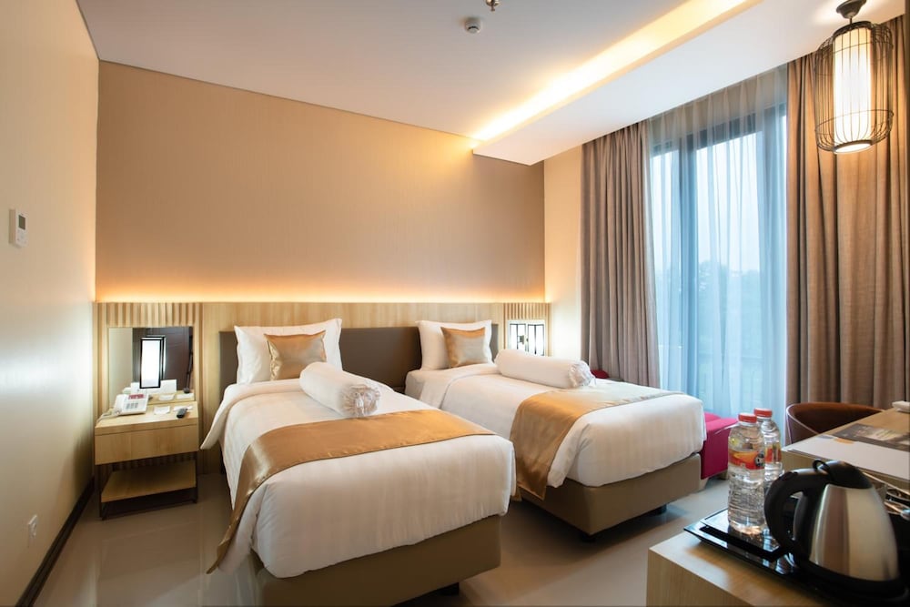 Braling Grand Hotel by Azana 30/58