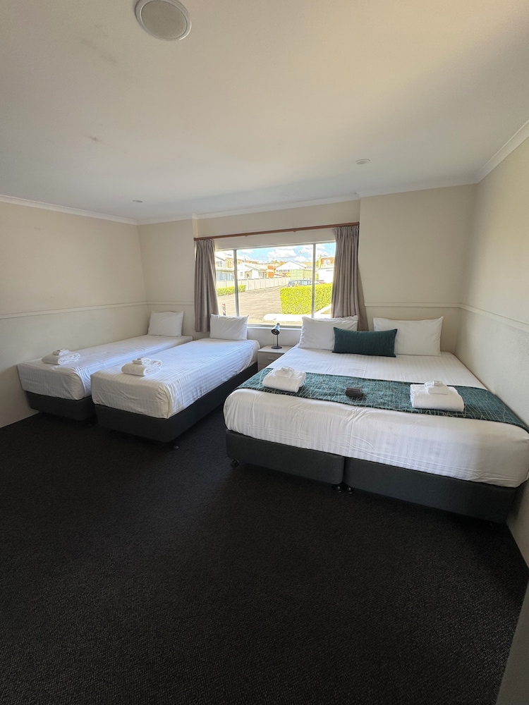 Motel, Deluxe, Family, Double and Twin Beds