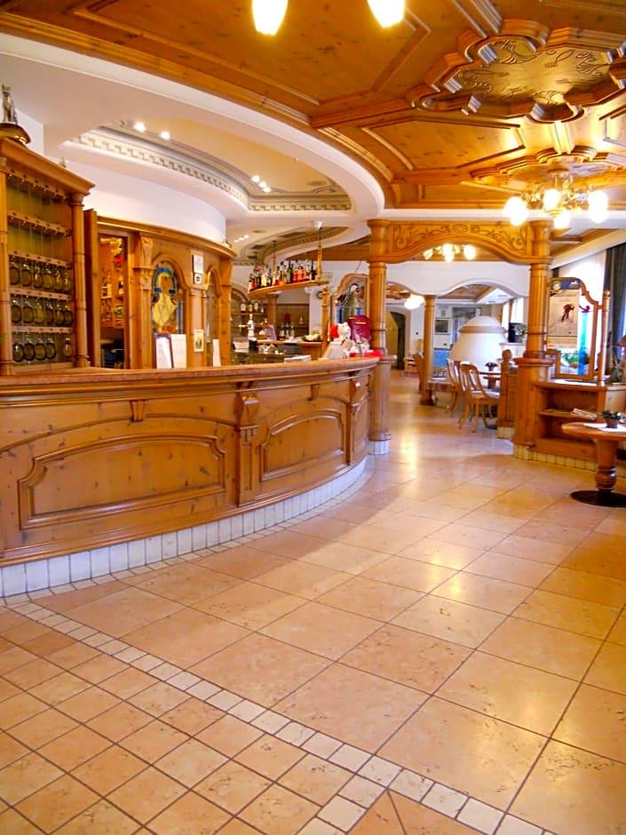 FAMILY HOTEL LA PERLA 8/53