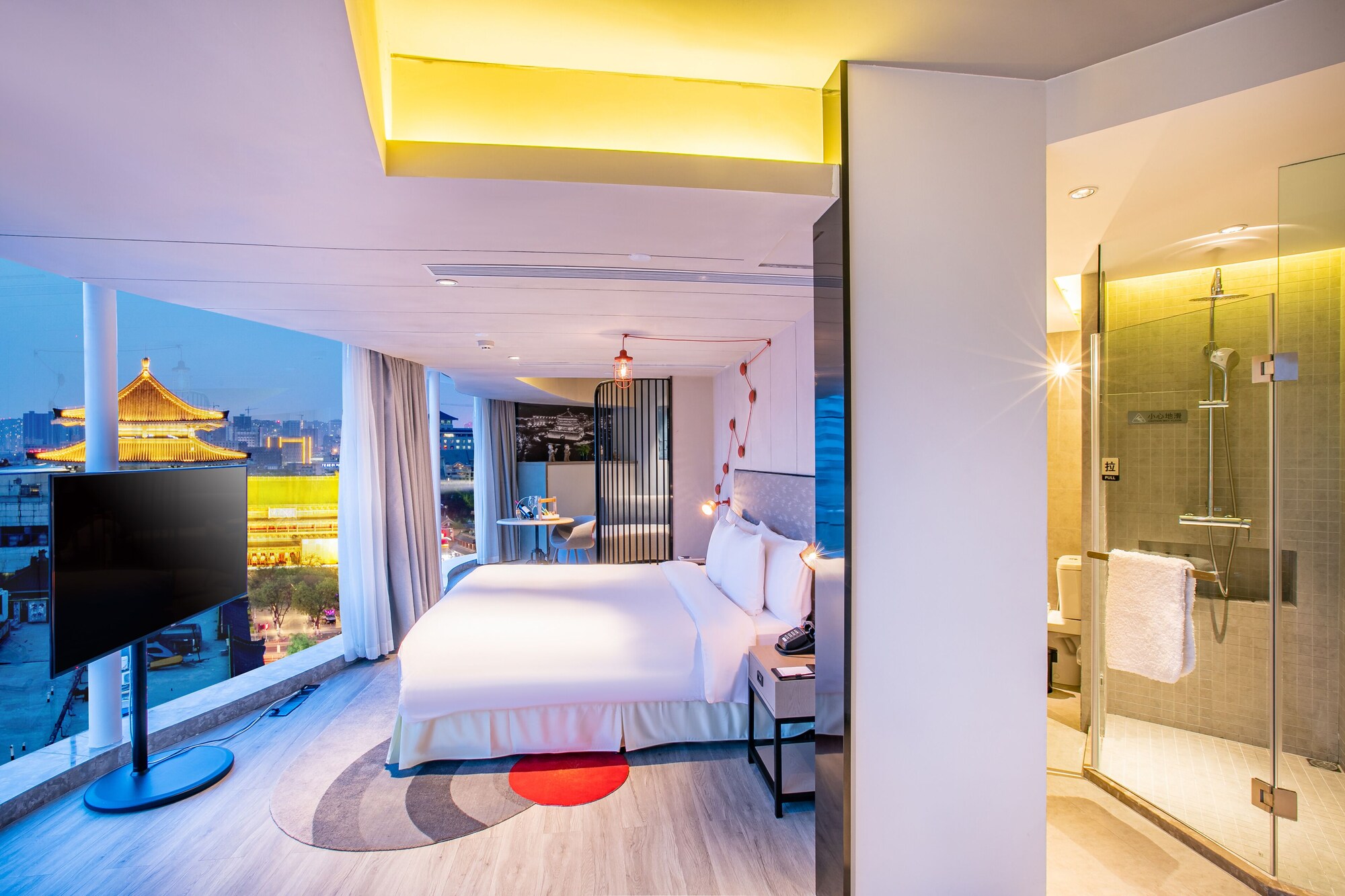 Panorama, Suite, Queen Bed، Citadines Xi'an Central 2/4