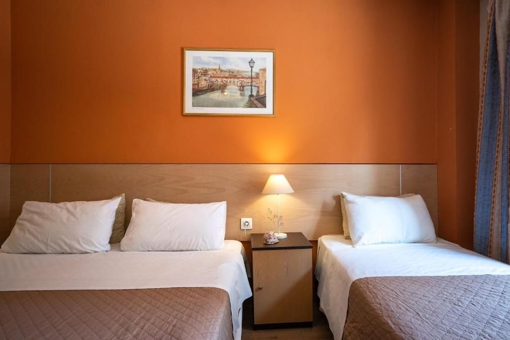 Alexandria Hotel 13/50
