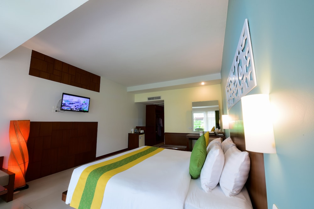 Patong Resort Hotel 30/66