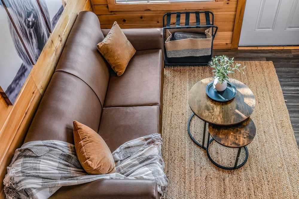 Sojourn Lodging 23/53