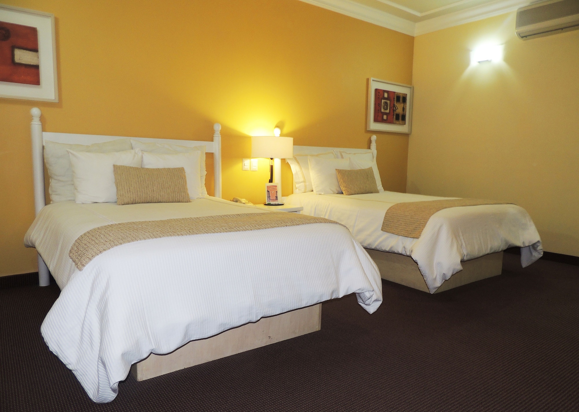 Executive, Suite, 2 Queen Beds