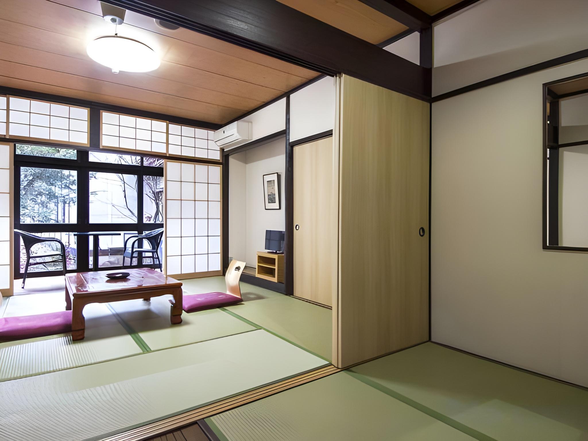 Japanese, 3 Futon Beds