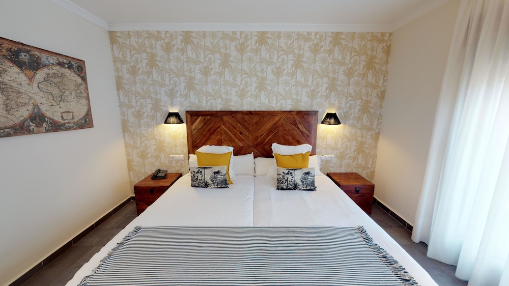 HOTEL CON ENCANTO PALAU VERD 3***SUP 20/39