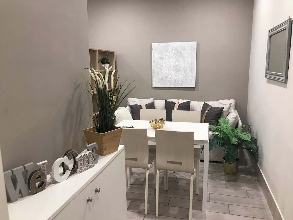 Residenza Flegrea 36/50
