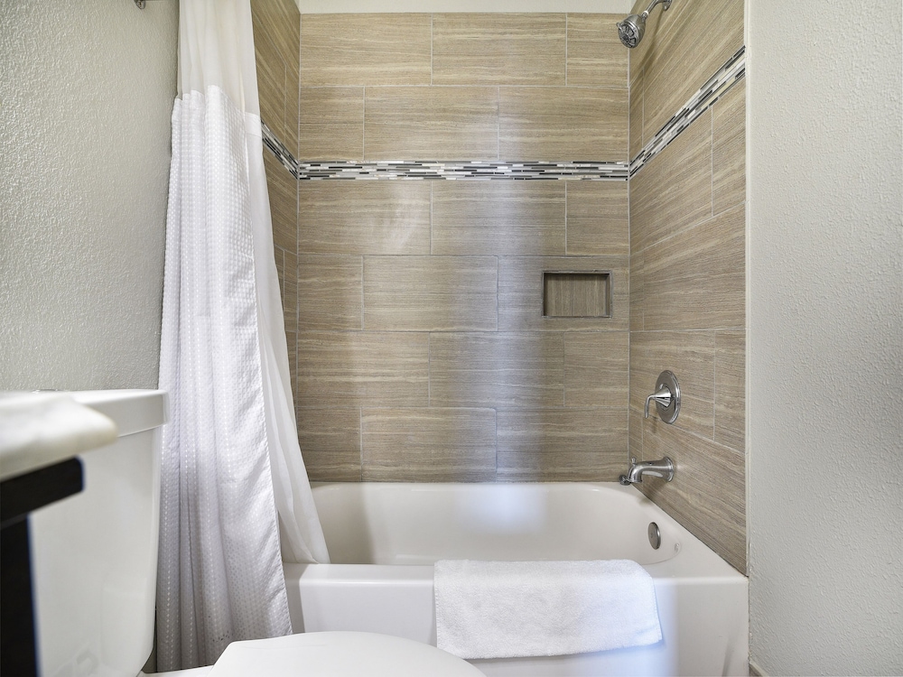 The Dilworth Inn Suites 44/46
