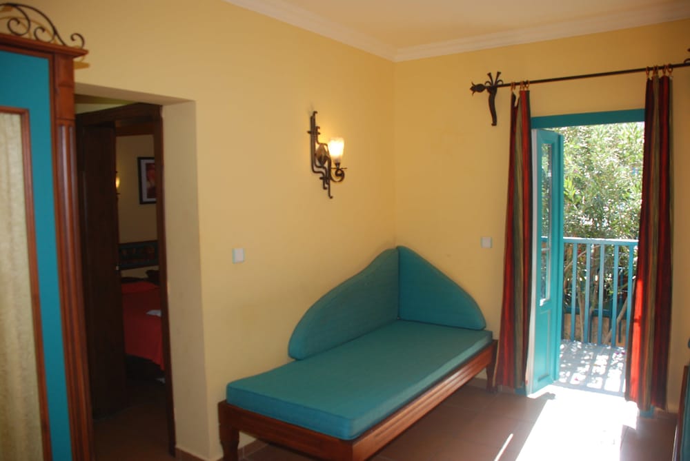 Jasmine Beach Hotel 30/46